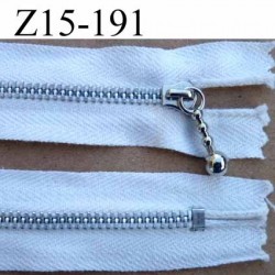 fermeture zip à glissière  longueur 15 cm couleur blanc naturel non  séparable largeur 2.6 cm glissière métal largeur 4.5 mm 