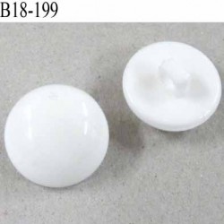 bouton 18 mm couleur blanc brillant diamètre 18 millimètres rond bombé accroche avec un anneau