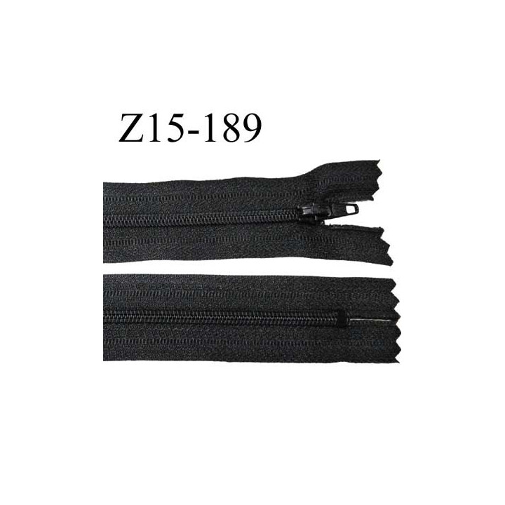 fermeture longueur 15 cm couleur  noir  non séparable  largeur 2.8 cm ,largeur de la glissière nylon  4 mm curseur métal