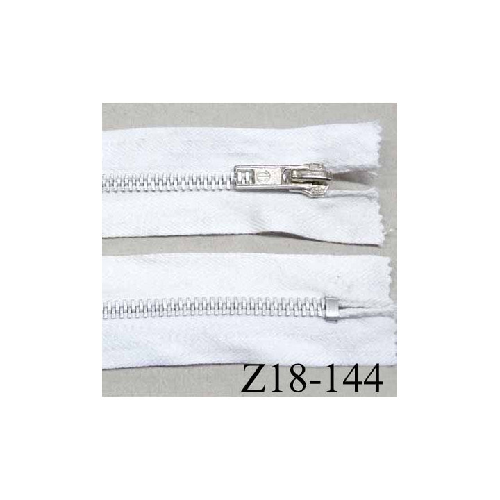 fermeture zip à glissière en coton  longueur 18 cm couleur blanc non séparable largeur 3 cm glissière métal alu largeur 5 mm