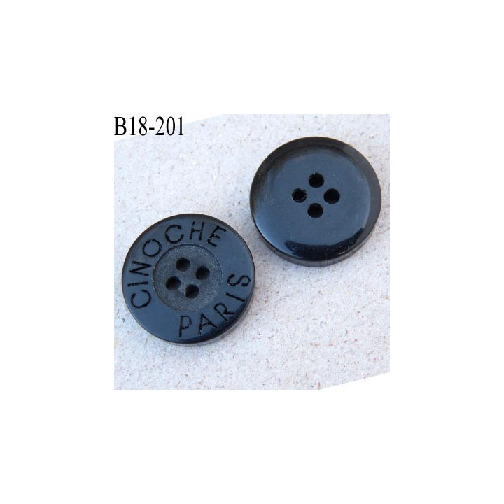 bouton 18 mm diamètre 18 mm couleur noir brillant épaisseur 4.5 mm inscription cinoche paris incrusté très joli