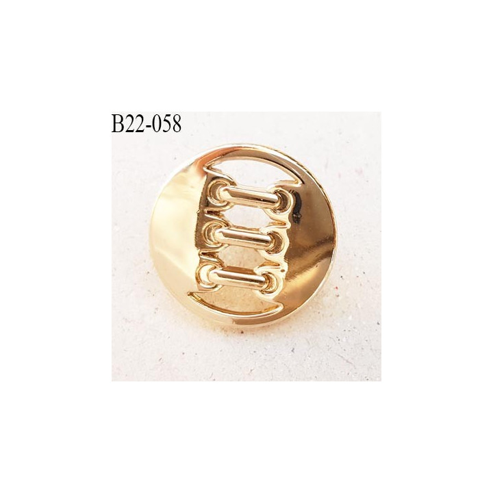Bouton en  métal doré cuivré provient d'une créatrice parisienne vraiment superbe décor style lacet diamètre 22 mm