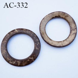 Anneau coco  vernis couleur marron et beige marbré diamètre extérieur 50 mm diamètre intérieur 35 mm épaisseur 3 mm