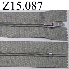 fermeture longueur 15 cm couleur gris  non séparable zip nylon largeur 2,5 cm