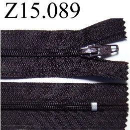 fermeture longueur 15 cm couleur  marron très foncé   non séparable zip nylon largeur 2,5 cm