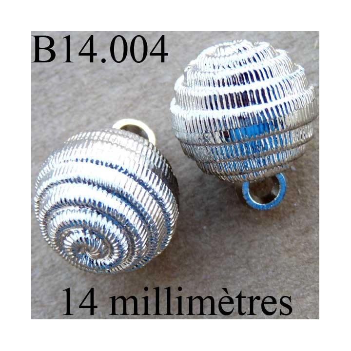 bouton 14 mm   couleur chromé accroche avec un anneau au dos 14 millimètres