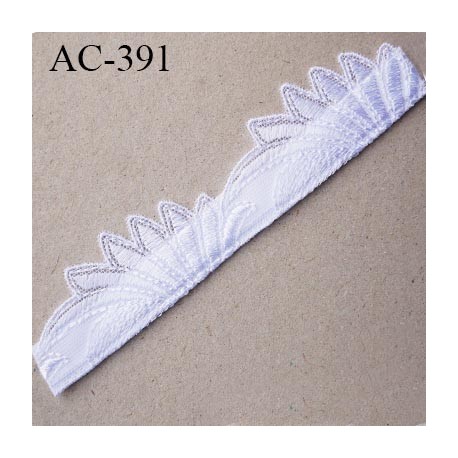 Décor ornement de lingerie ou bretelle ou autre couleur blanc lumineux très très joli longueur 15.5 cm hauteur 32 mm