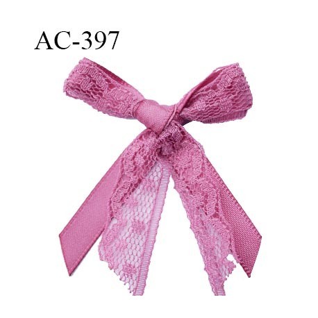 Noeud décor dentelle lingerie couleur vieux rose haut de gamme largeur 43 mm hauteur 46 mm haut de gamme