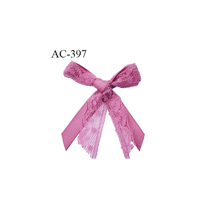 Noeud décor dentelle lingerie couleur vieux rose haut de gamme largeur 43 mm hauteur 46 mm haut de gamme