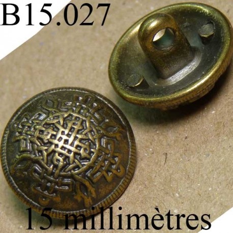 bouton 15 mm  ancien provenant d'une vieille mercerie en métal  accroche avec un anneau  diamètre 15 millimètres