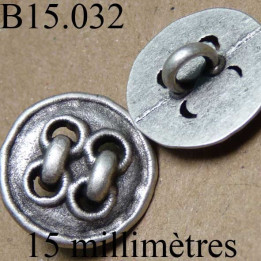 bouton 15 mm en métal mat  accroche avec un anneau diamètre 15 millimètres