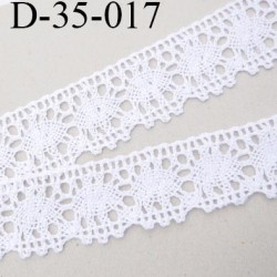 dentelle crochet 35 mm ancienne en coton largeur 35 mm couleur blanc provient d'une vieille mercerie parisienne vendue au mètre