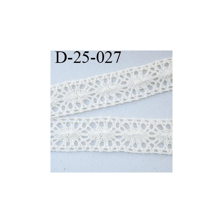 dentelle crochet ancienne 100% coton largeur 25 mm couleur écru provient d'une vieille mercerie parisienne prix au mètre