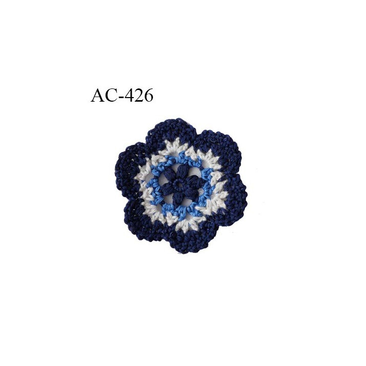 écusson thermocollant diamètre 40 mm fleur bleu crochet empiècement  réparateur de vêtement Très belle qualité