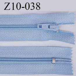 fermeture zip longueur 10 cm couleur bleu  clair non séparable largeur 2.4 cm glissière nylon largeur  4 mm