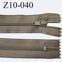fermeture zip longueur 10 cm couleur marron clair kaki non séparable largeur 2.4 cm glissière nylon largeur  4 mm