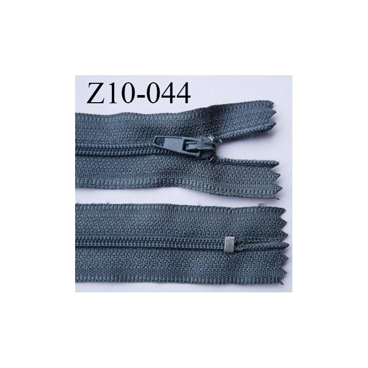 fermeture zip longueur 10 cm couleur bleu tirant sur le gris non séparable largeur 2.4 cm glissière nylon largeur  4 mm