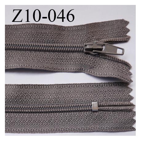 fermeture zip longueur 10 cm couleur taupe clair non séparable largeur 2.4 cm glissière nylon largeur 4 mm