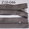 fermeture zip longueur 10 cm couleur taupe clair non séparable largeur 2.4 cm glissière nylon largeur 4 mm