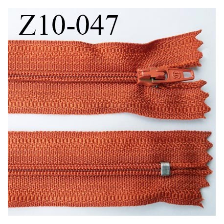 fermeture zip longueur 10 cm couleur rouille non séparable largeur 2.4 cm glissière nylon largeur 4 mm