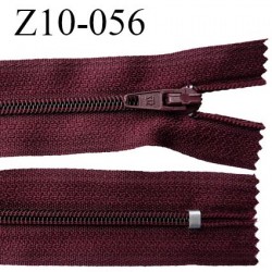 fermeture zip longueur 10 cm bordeaux non séparable largeur 2.4 cm glissière nylon largeur  4 mm