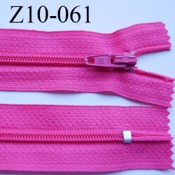 fermeture zip longueur 10 cm fushia non séparable largeur 2.4 cm glissière nylon largeur  4 mm