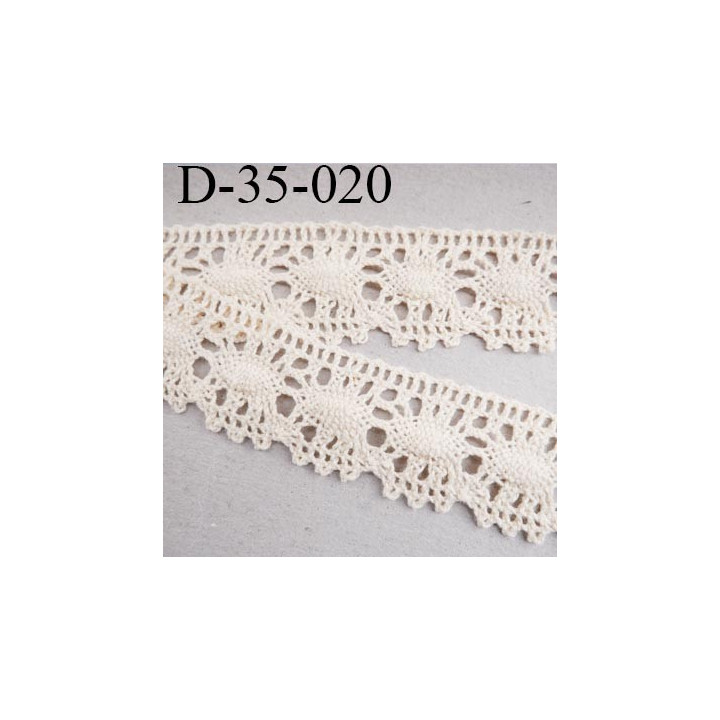 dentelle crochet 35 mm ancienne en coton largeur 35 mm couleur écru provient d'une vieille mercerie parisienne prix au mètre