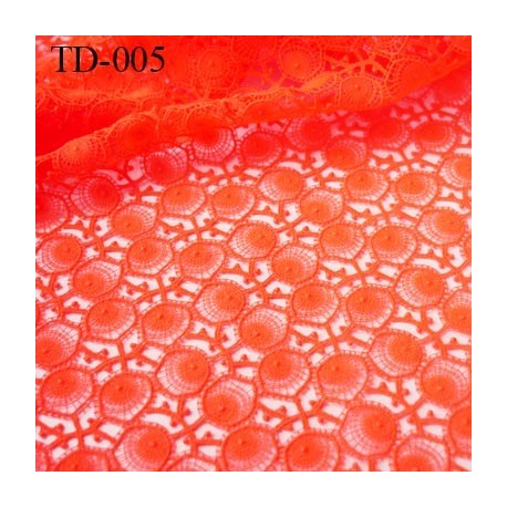 dentelle brodé couleur orange fluo très haut de gamme largeur 130 cm prix pour 10 centimètres