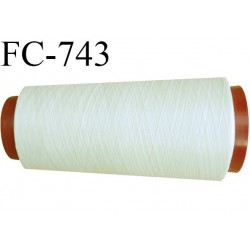 Cone 2000 m fil mousse polyester n°160 couleur écru longueur 2000 mètres bobiné en France
