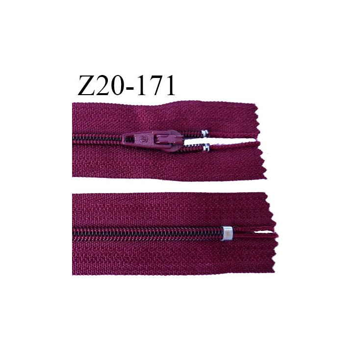 fermeture zip longueur 20 cm couleur bordeaux non séparable largeur 2.4 cm glissière nylon largeur  4 mm