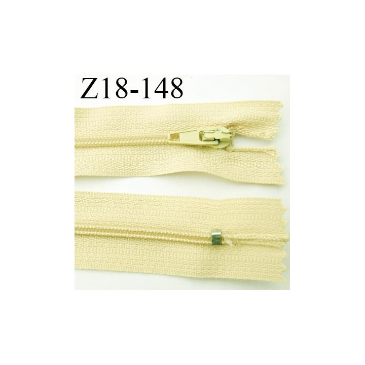 fermeture zip longueur 18 cm jaune pale non séparable largeur 2.4 cm glissière nylon largeur  4 mm