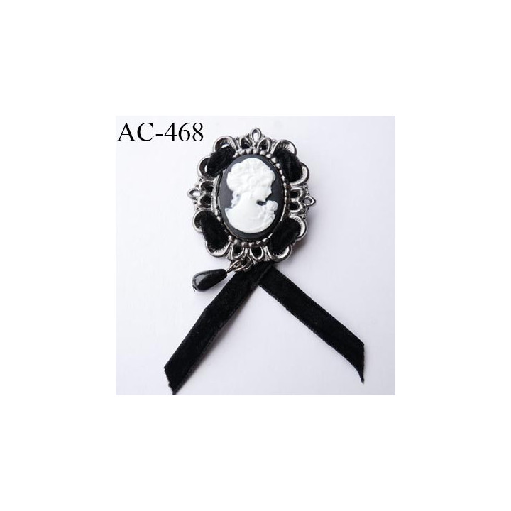 broche en métal couler acier style camé ancien 50 mm X 35 mm couleur blanc et noir
