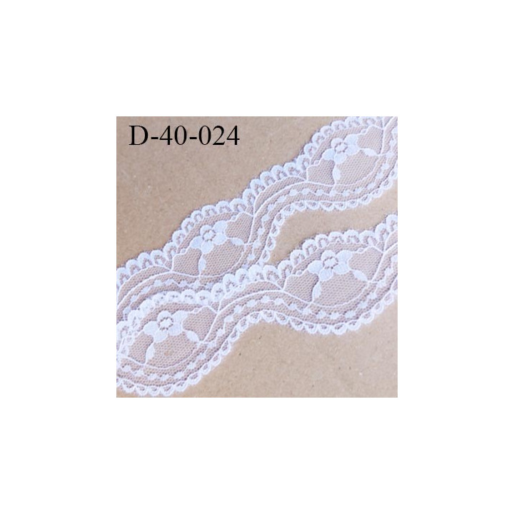 Dentelle 40 mm synthétique couleur blanc  largeur 40 mm prix au mètre
