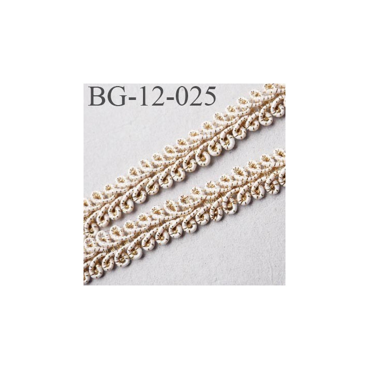 galon 12 mm couleur naturel et doré or style lurex largeur il est plus doré que sur la photo largeur 12 mm prix au mètre