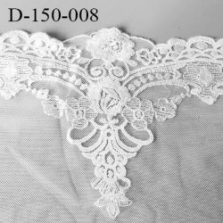 dentelle 150 mm brodé sur tulle synthétique couleur blanc très belle largeur 150 mm prix au mètre