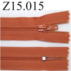 fermeture éclair  longueur 13 cm couleur orange foncé  non séparable zip nylon largeur 2.5 cm