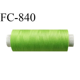Bobine 500 m fil Polyester n° 120  vert pistache 500 mètres fil européen bobiné en Europe ou France certifié oeko tex