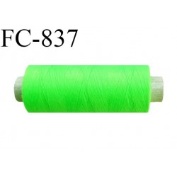 Bobine 500 m fil Polyester n° 120  vert fluo 500 mètres fil européen bobiné en Europe ou France certifié oeko tex