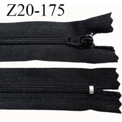 fermeture zip longueur 20 cm couleur anthracite presque noir non séparable largeur 2.4 cm glissière nylon largeur  4 mm