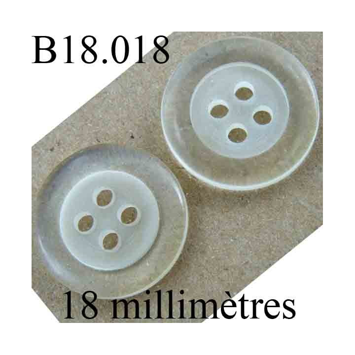 bouton 18 mm couleur transparent et opaque au centre brillant 4 trous diamètre 18 mm