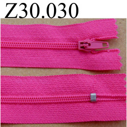 fermeture éclair  30 cm couleur rose fushia  zip nylon non séparable 