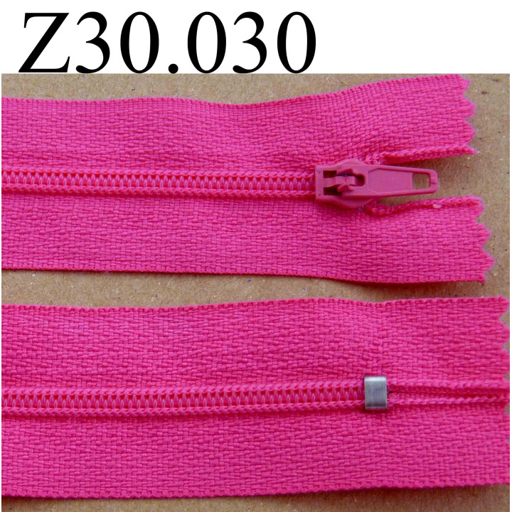 fermeture éclair  30 cm couleur rose fushia  zip nylon non séparable 