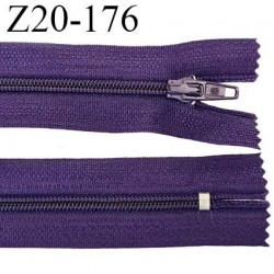 Fermeture zip longueur 20 cm couleur anthracite presque violet non séparable largeur 2.4 cm glissière nylon largeur  4 mm