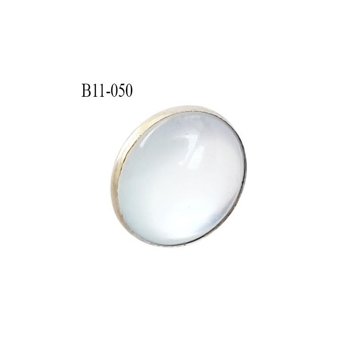 Bouton 11 mm nacré transparent et métal accroche avec un anneau au dos  diamètre 11 millimètres