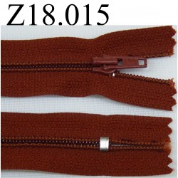 fermeture éclair longueur 18 cm couleur marron non séparable zip nylon largeur 2.5 cm