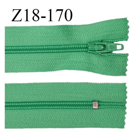 Fermeture zip 18 cm non séparable couleur vert largeur 28 mm glissière nylon largeur 4 mm longueur 18 cm prix à l'unité