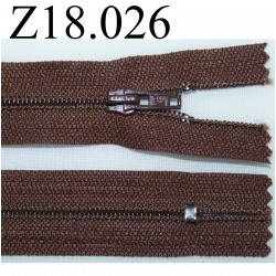 fermeture éclair longueur 18 cm couleur marron non séparable zip nylon largeur 2.5 cm
