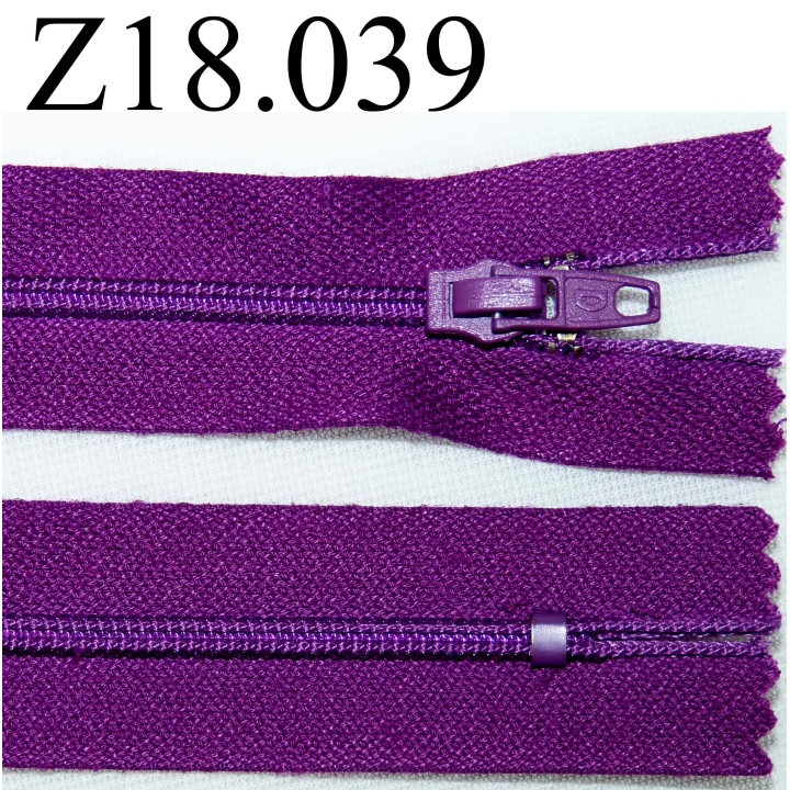 fermeture éclair  longueur 18 cm couleur violet non séparable zip nylon largeur 2.5 cm