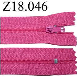 fermeture éclair  longueur 18 cm couleur rose non séparable zip nylon largeur 2.5 cm