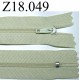 fermeture éclair verte longueur 18 cm couleur vert non séparable zip nylon largeur 2.5 cm